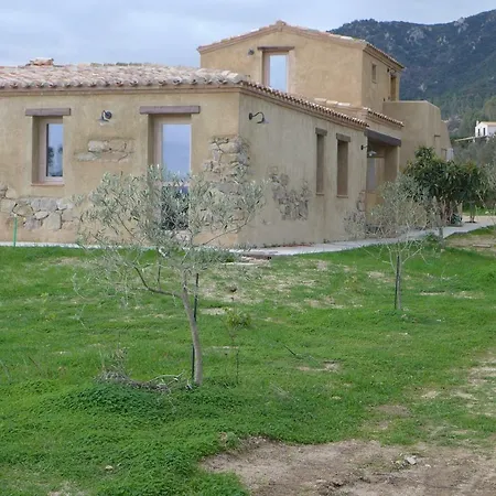 Apartment A Feraxi *
